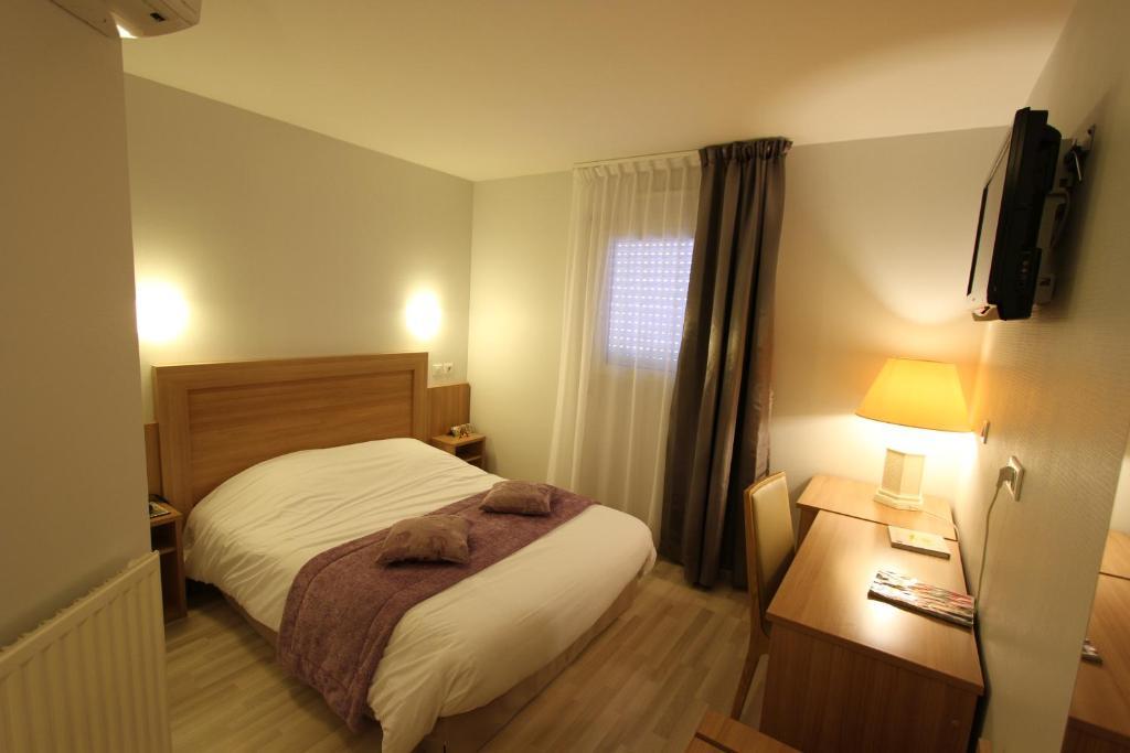 Logis Hotel Restaurant Le Grand Turc L'Oie Номер фото